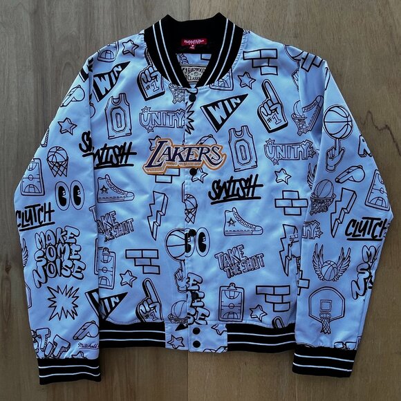 MITCHELL & NESS LAKERS GRAPHIC DOODLE SATIN BOMBER JACKET Women’s sz M White - Picture 2 of 13